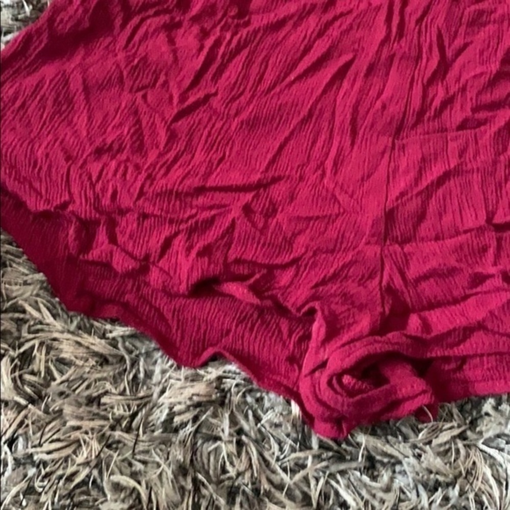 Long sleeve maroon shorts cute romper M LA hearts. - Picture 2 of 3